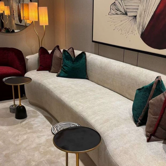 Fauteuil arrondi sur les cotés